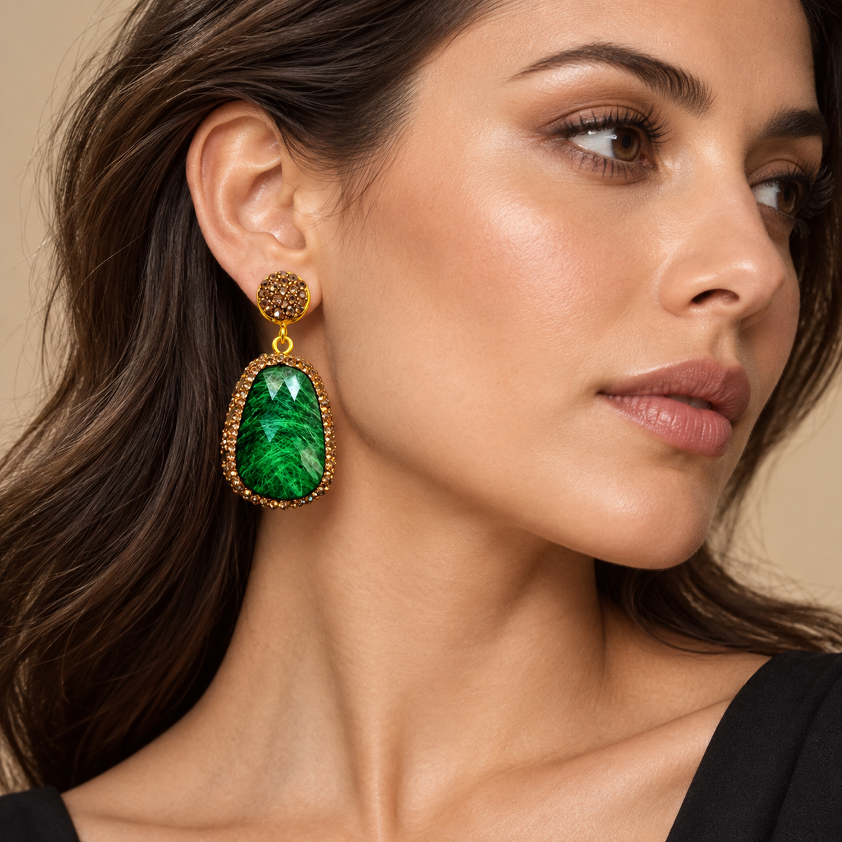 Wholesale earrings decorated with natural stones and full rhinestones