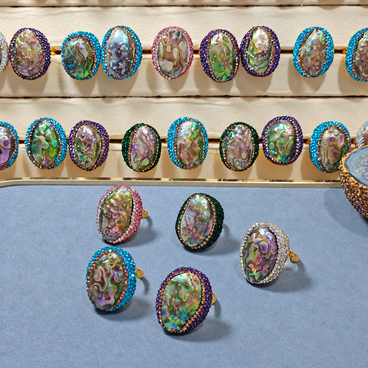 New Arrival Wholesale Natural Abalone Shell Full Rhinestone Inlaid Natural Stone Statement Ring
