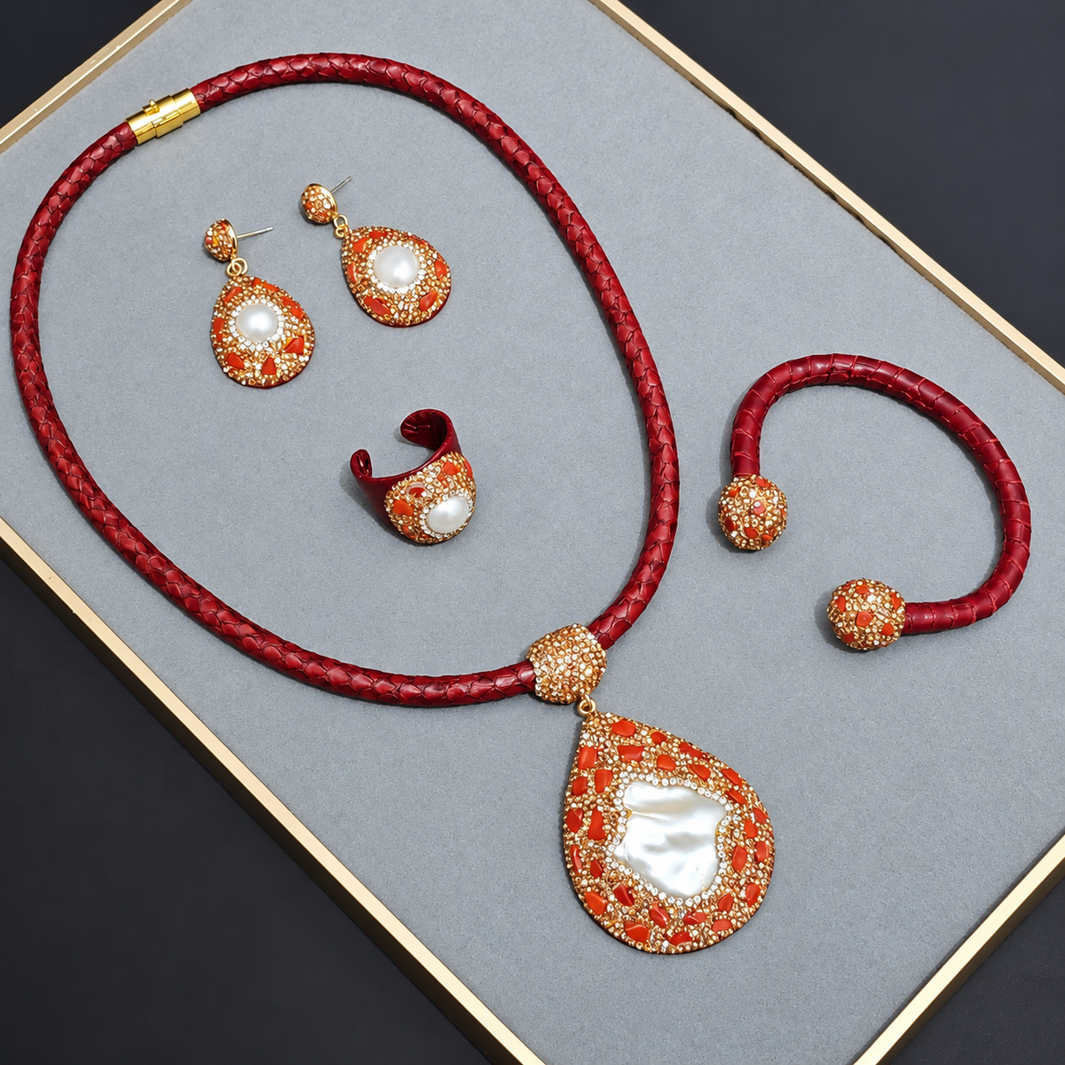 New Arrival Natural Baroque Pearl Rhinestone‑Inlaid Snake Skin 4‑Piece Jewelry Set