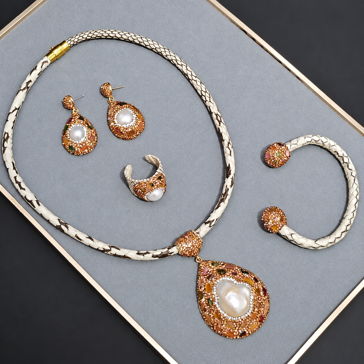 New Arrival Natural Baroque Pearl Rhinestone‑Inlaid Snake Skin 4‑Piece Jewelry Set