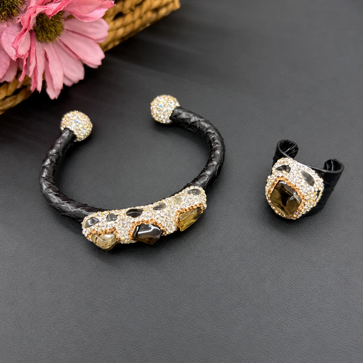 Crystal Rhinestone Copper Bangle & Ring 2‑Piece Set, High‑End Elegant Adjustable Open‑Cuff Jewelry, Eco‑Friendly Electroplated（副本）