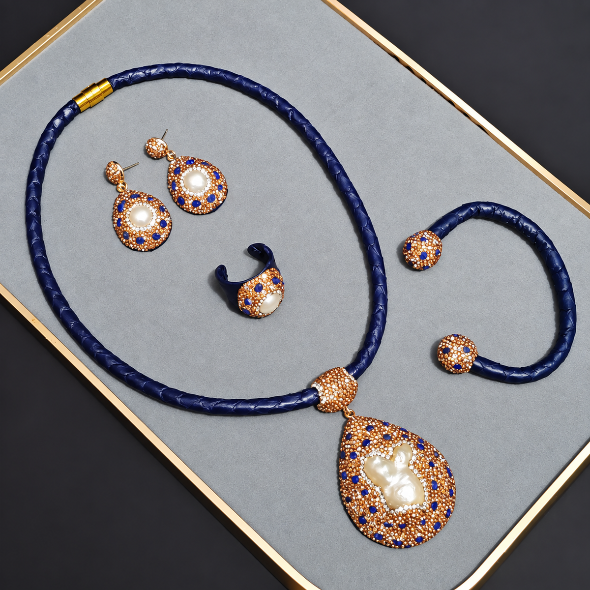 New Arrival Natural Baroque Pearl Rhinestone‑Inlaid Snake Skin 4‑Piece Jewelry Set